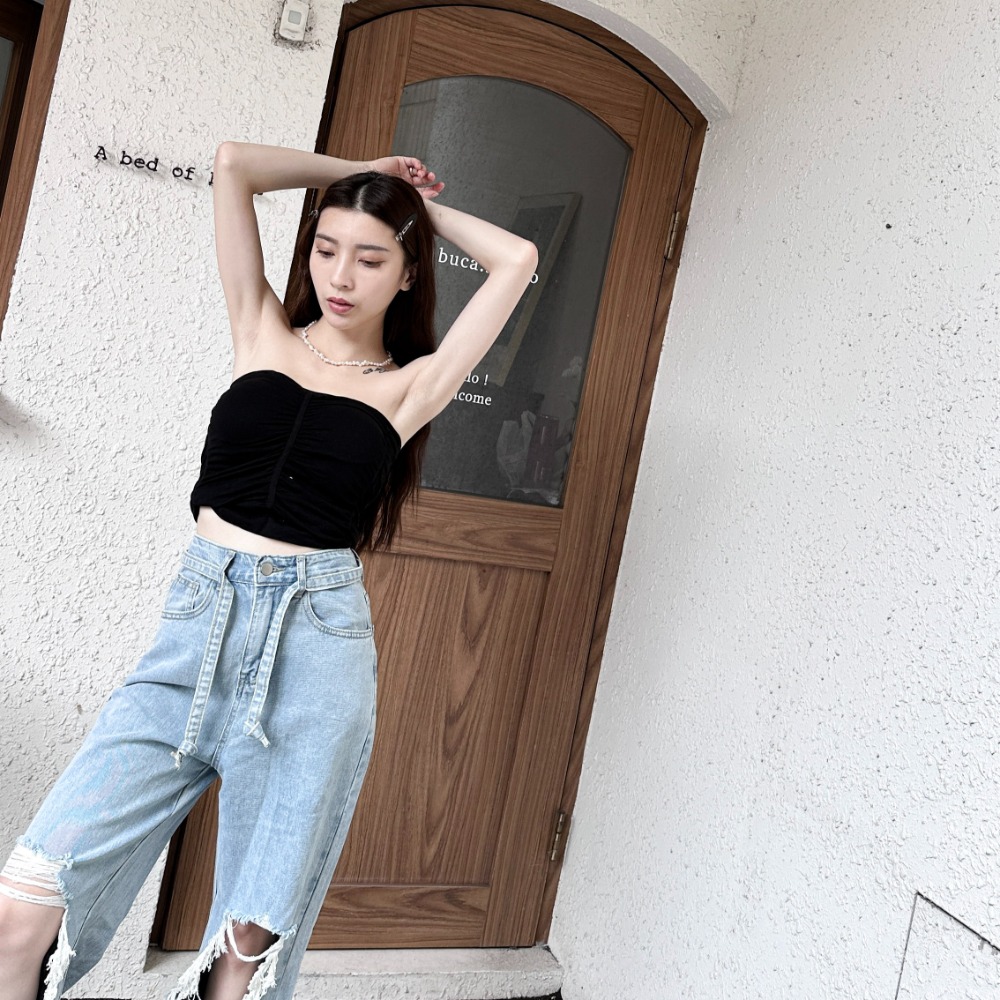 【DOE.FF】 牛奶絲抓皺帶杯抹胸 (現貨) bratop 內搭背心 辣妹上衣 無袖背心 平口背心 露肩上衣 背心女-細節圖3