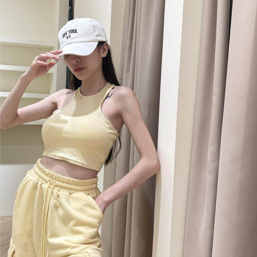 【DOE.FF】 歐美超削肩背心 (現貨) 背心女 無袖背心 辣妹背心 上衣女 短版背心 短版上衣 高彩 掛脖背心-細節圖3