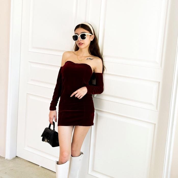 【DOE.FF】 絨布桃心平口短洋(附手袖) (現貨) 辣妹風 一字領 洋裝 連身裙 一字領上衣 露肩上衣 女裝 小香風-細節圖2