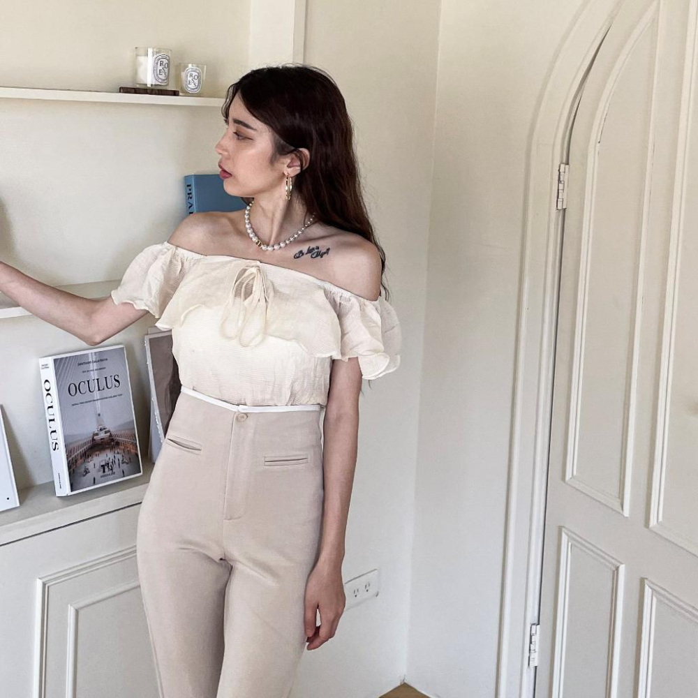 【DOE.FF】 氣質荷葉一字領上衣 (現+預) 短版上衣 雪紡上衣 粉色上衣 露肩上衣 平口上衣 短袖上衣 上衣女-細節圖8