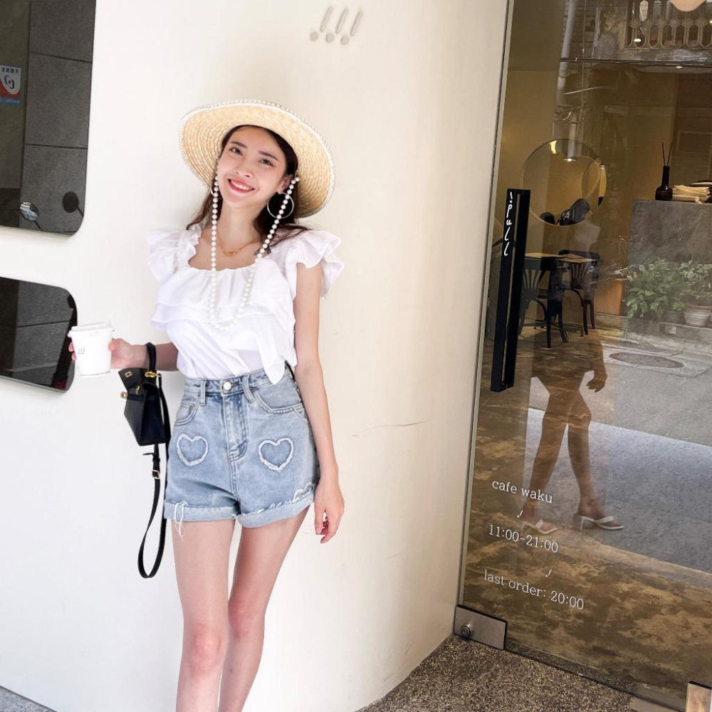 【DOE.FF】 韓國毛編愛心牛仔短褲 (現+預) 牛仔短褲 A字短褲 顯瘦短褲 高腰短褲 短褲女 闊腿褲-細節圖3