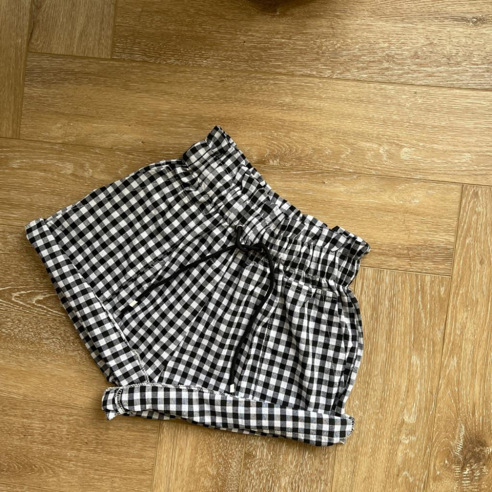 【DOE.FF】 花苞格紋短褲 (現貨) 休閒短褲 顯瘦短褲 A字短褲 闊腿褲 棉短褲 短褲女 綁繩短褲 捲邊短褲-細節圖7