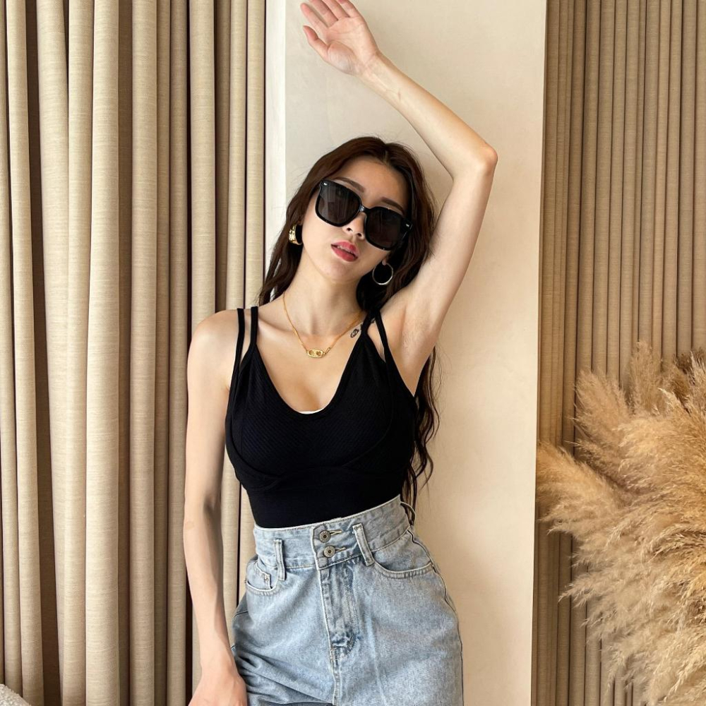 【DOE.FF】 螺紋假兩件杯墊背心 (現貨) 內搭背心 辣妹上衣 無袖上衣 無袖背心 背心女 細肩帶背心 短版背心-細節圖3