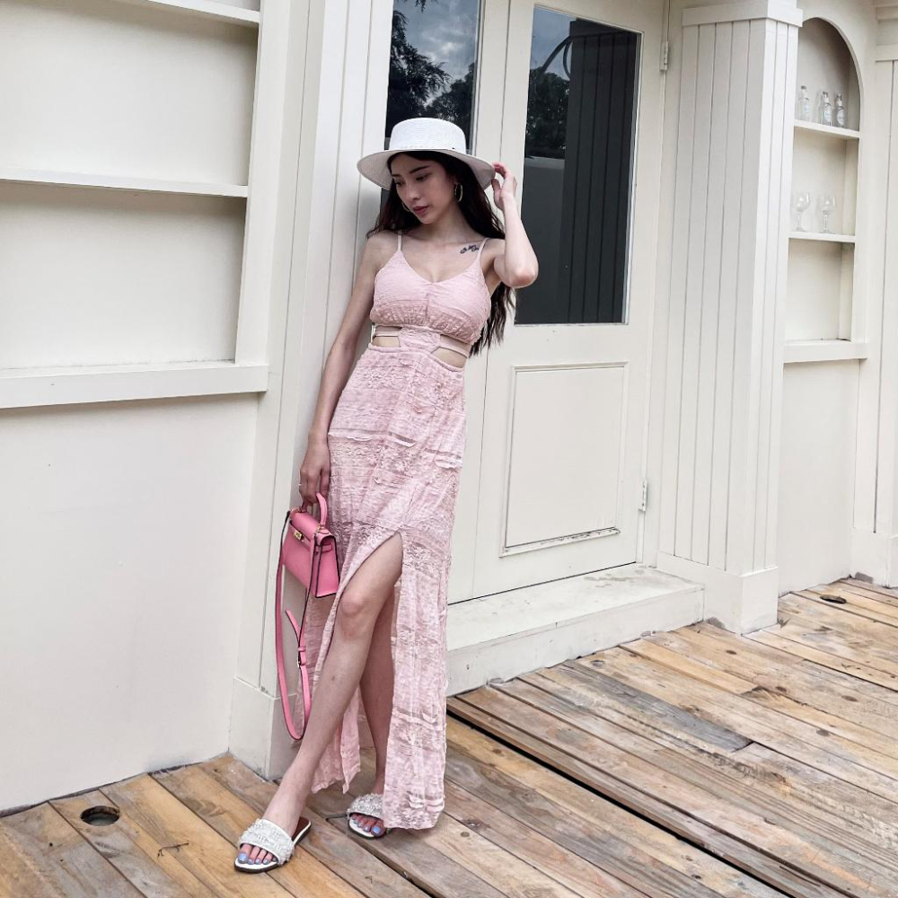 【DOE.FF】 蕾絲開衩帶杯長洋 (現+預) 渡假長洋 粉色洋裝 連身裙 洋裝女 顯瘦洋裝 連體裙 禮服-細節圖2