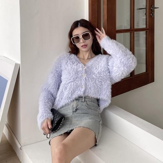 【DOE.FF】愛心釦水貂毛外套 （現貨） 毛毛外套 針織外套 毛衣外套 水貂毛外套 保暖外套 厚外套 女裝 秋冬外套-細節圖2