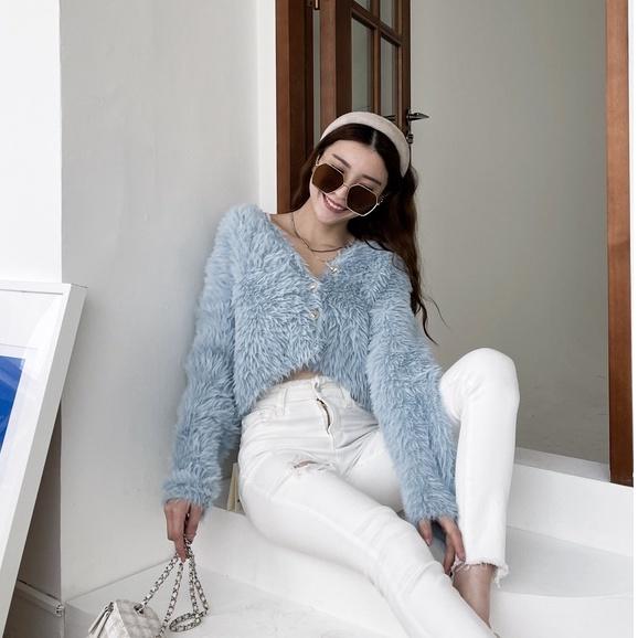 【DOE.FF】愛心釦水貂毛外套 （現貨） 毛毛外套 針織外套 毛衣外套 水貂毛外套 保暖外套 厚外套 女裝 秋冬外套-細節圖9