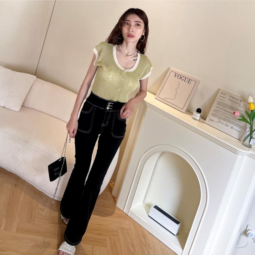 【DOE.FF】 韓國車線俐落長腿喇叭褲 (現貨) 牛仔長褲 牛仔褲 長褲女 喇叭褲 顯瘦長褲 高腰長褲 辣妹風 寬褲-細節圖2