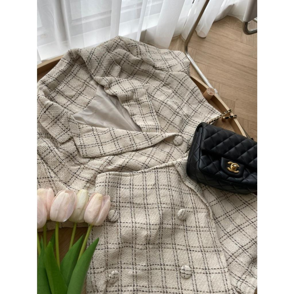 【DOE.FF】微秋純欲奶杏小香套裝｜現貨｜小香風 套裝女 西裝外套 西裝套裝 包臀短裙 A字短裙 小香風套裝 秋冬套裝-細節圖7