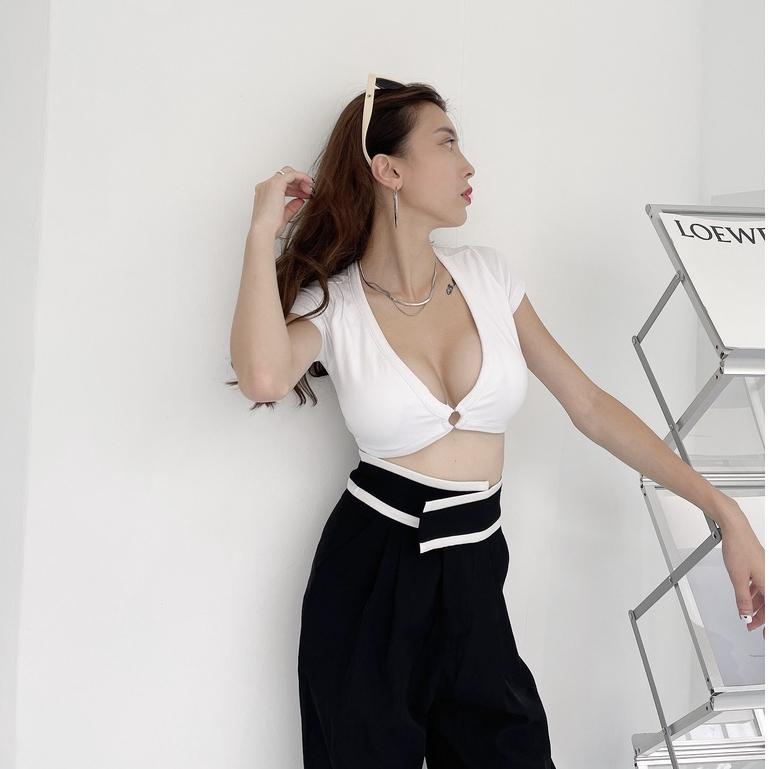 【DOE.FF】 邊條雪紡西裝褲 （現貨） 西裝褲 寬褲 高腰長褲 長褲女 雪紡寬褲 顯瘦長褲 牛仔長褲 女裝 辣妹風-細節圖8