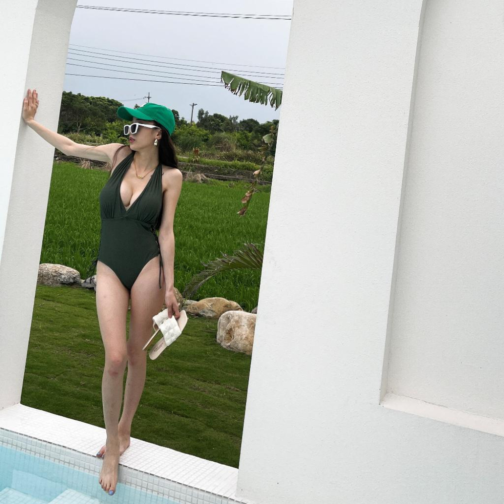 【DOE.FF】 側造型深V連身bikini (現貨) 歐美 比基尼 泳衣 BIKINI 連身泳衣 性感泳衣 辣妹泳衣-細節圖9