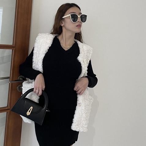 【DOE.FF】棉花糖毛毛質感背心外套｜現貨｜保暖外套 夾克 馬甲外套 毛毛外套 水貂毛 大衣女 厚外套 秋冬外套 女裝-細節圖7