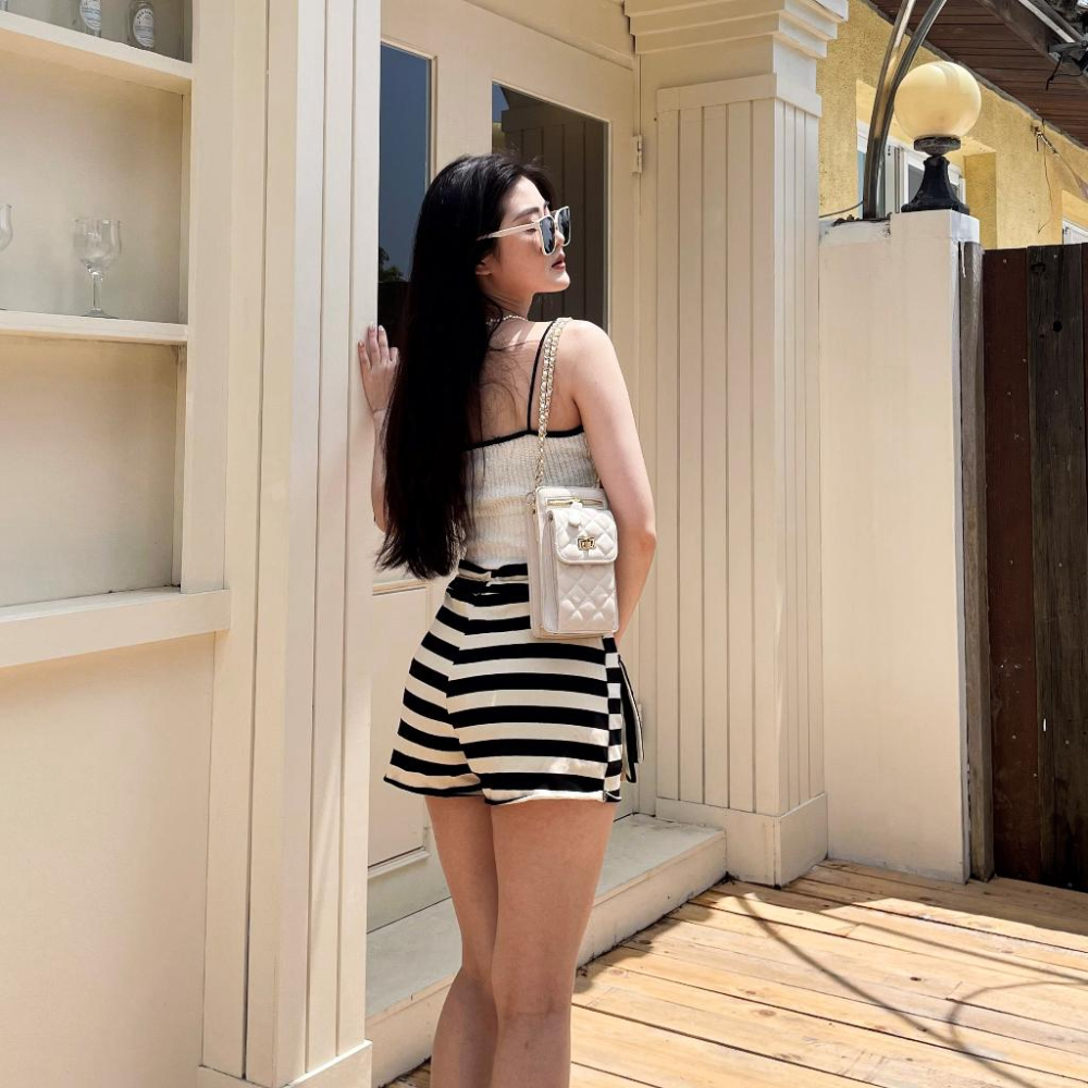 【DOE.FF】 小香鍊條菱格手機包 (現+預) 包包女 小廢包 肩背包 小香包 方包 手機包 韓國 手機斜背包 手機殼-細節圖2