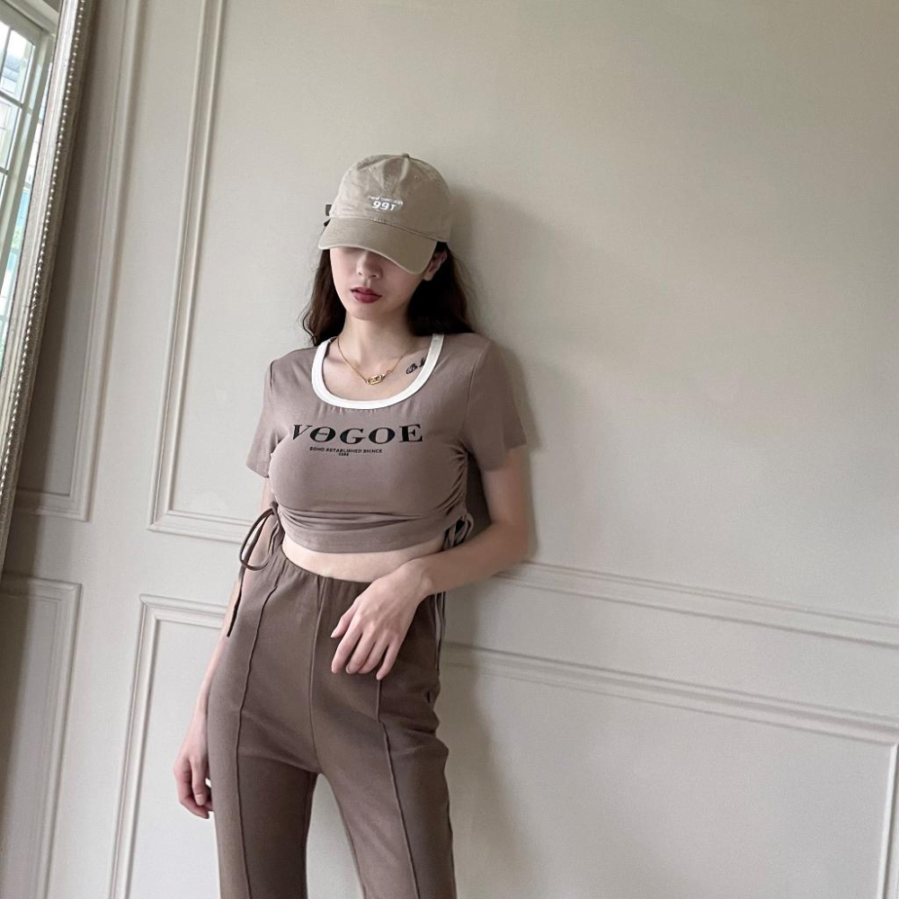 【DOE.FF】 字母抽繩棉短T (現貨) 素色上衣 素T T恤 TEE 短版上衣 圓領 上衣女 辣妹上衣 打底衣-細節圖5