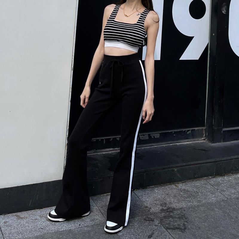 【DOE.FF自訂款】側條螺紋喇叭褲 (現貨) 喇叭長褲 運動長褲 長褲女 喇叭褲 高腰長褲 休閒長褲 棉褲 女裝 辣妹-細節圖4