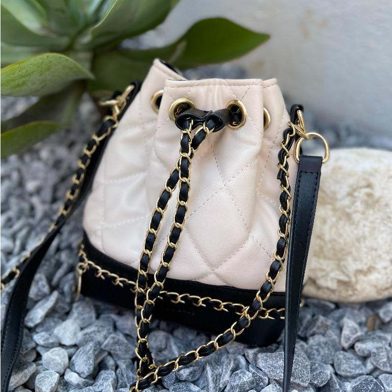 【DOE.FF】小香風荔枝紋水桶包 (現貨+預購) 托特包 肩背包 小廢包 手提包 包包女 手機包 手拿包 水桶包-細節圖7