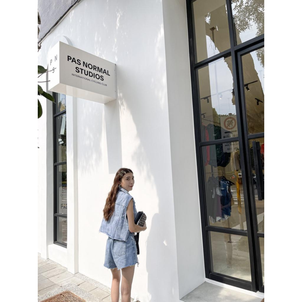 【DOE.FF】刷破A字牛仔短褲｜現貨｜牛仔褲 中低腰短褲 短褲女 歐美風 辣妹短褲 低腰褲 快速出貨 韓國 韓版-細節圖6