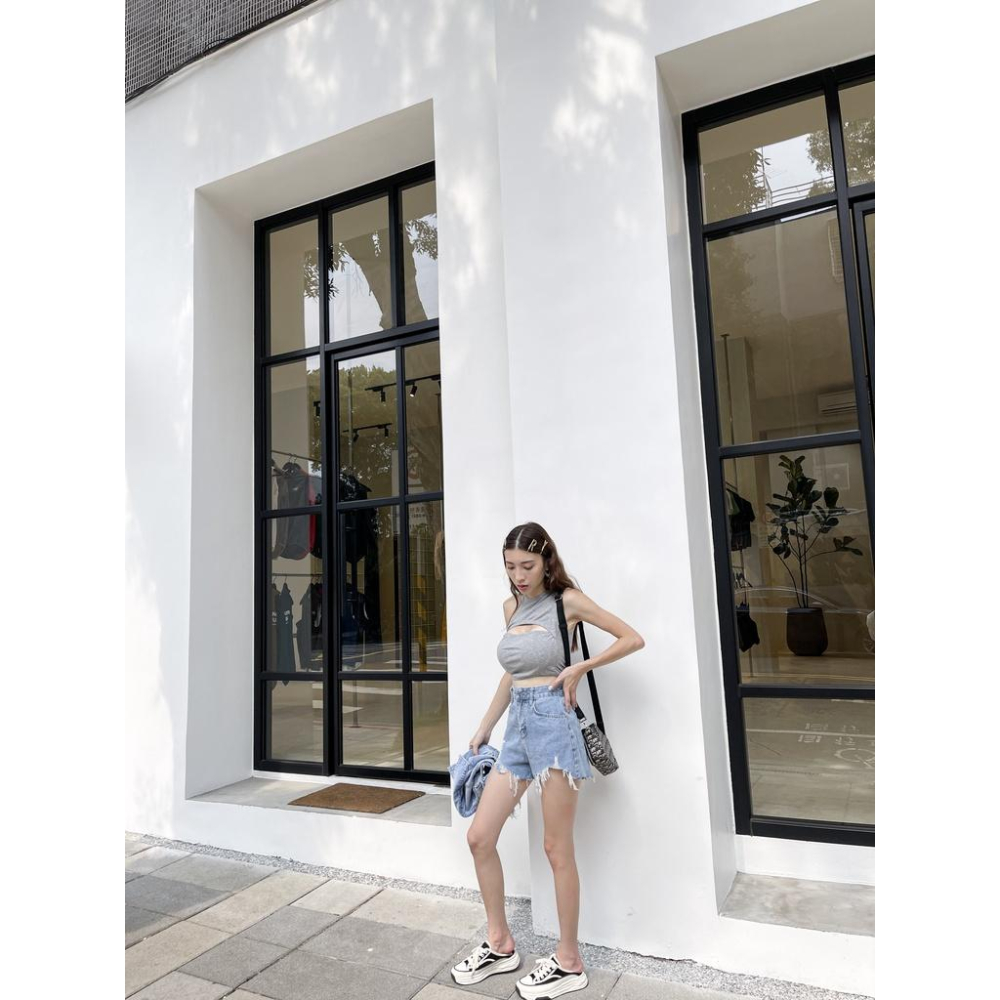 【DOE.FF】刷破A字牛仔短褲｜現貨｜牛仔褲 中低腰短褲 短褲女 歐美風 辣妹短褲 低腰褲 快速出貨 韓國 韓版-細節圖7