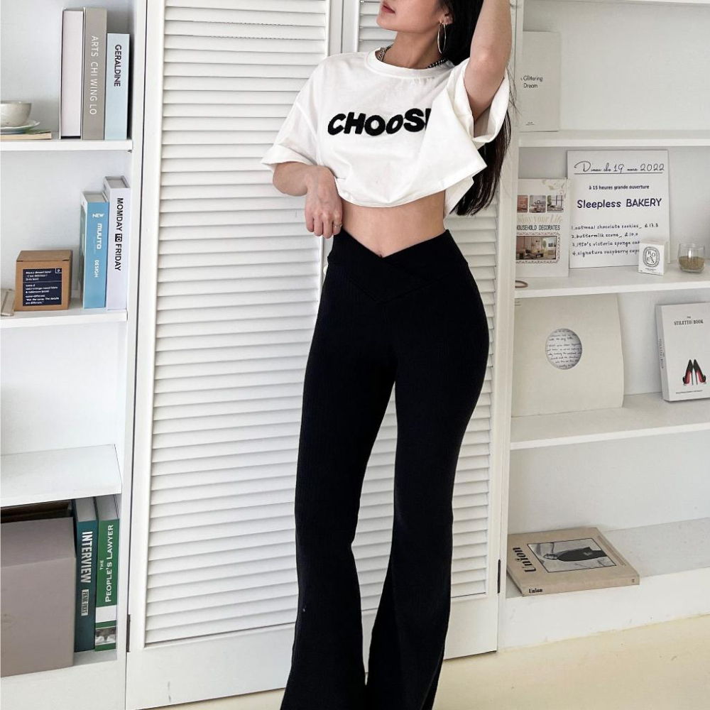 【DOE.FF】 交疊造型長腿喇叭褲 (現+預) 針織長褲 微喇叭褲 高腰長褲 魔術褲 緊身褲 顯瘦長褲 長褲女 牛仔褲-細節圖3