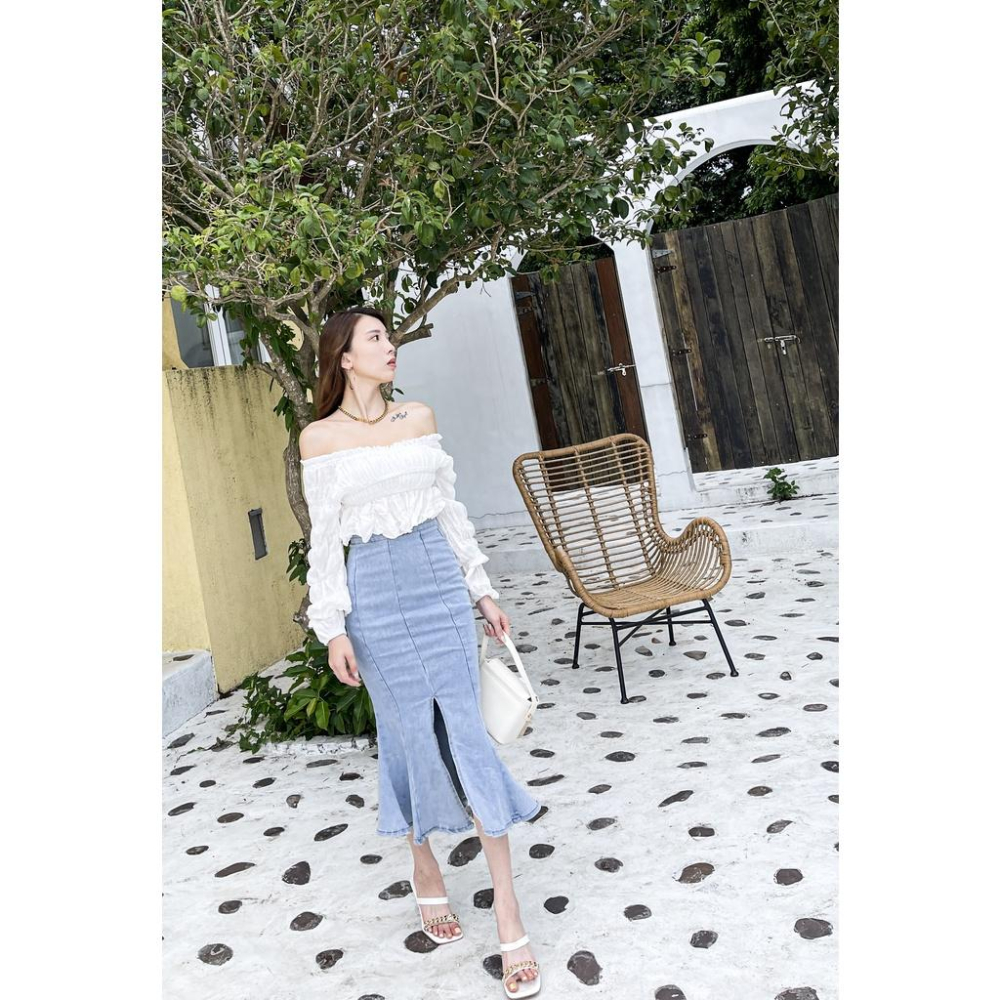 【DOE.FF】露肩縮腰上衣 （現貨・福利品） 一字領 露肩上衣 一字領上衣 辣妹風 辣妹上衣 女裝 小香風 短版上衣-細節圖6