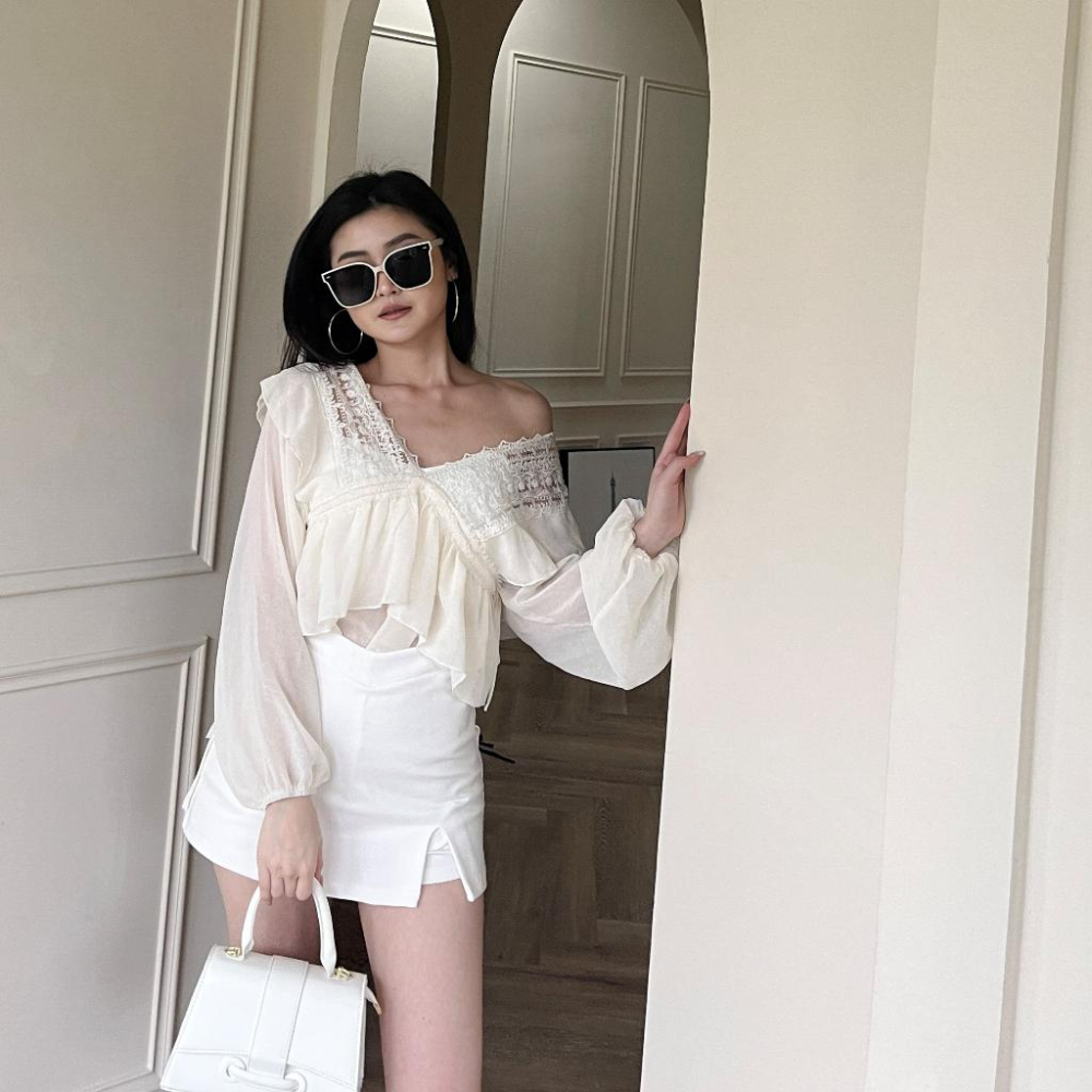 【DOE.FF】 仙女浪漫雪紡上衣 (現貨) 襯衫 雪紡上衣 露肩上衣 一字領 上衣女 歐美上衣 寬鬆上衣 v領-細節圖7
