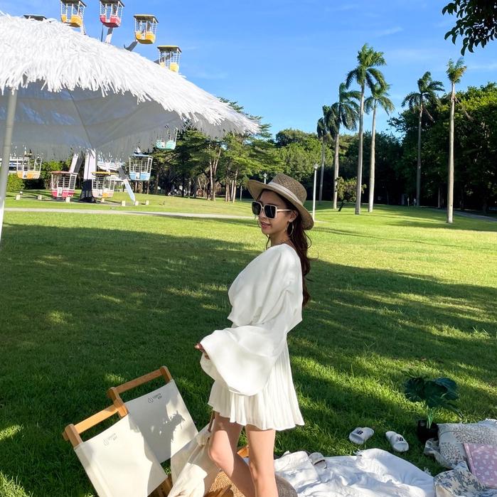 【DOE.FF】垂墜燈籠袖雪紡上衣 （現貨） Ｖ領上衣 上衣女 短版上衣 露肩上衣 寬鬆上衣 雪紡上衣 女裝 辣妹風-細節圖6