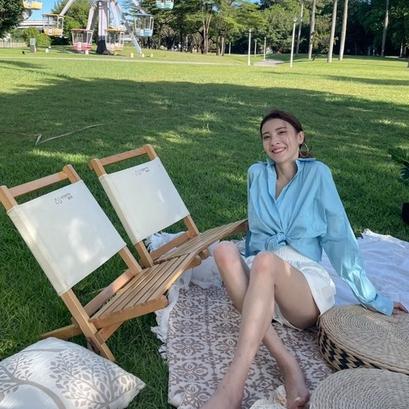 【DOE.FF】落肩寬鬆情侶襯衫 ( 現貨 ) 襯衫女 oversize 寬鬆上衣 上衣女 打底衣 下半身失蹤 襯衫外套-細節圖7