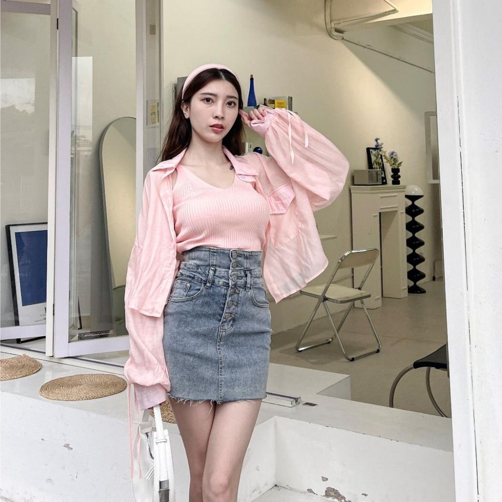 【DOE.FF】 針織抽繩襯衫兩件套 (現+預) 背心女 針織背心 套裝女 短版上衣 襯衫 襯衫女 短版襯衫 上衣女-細節圖2