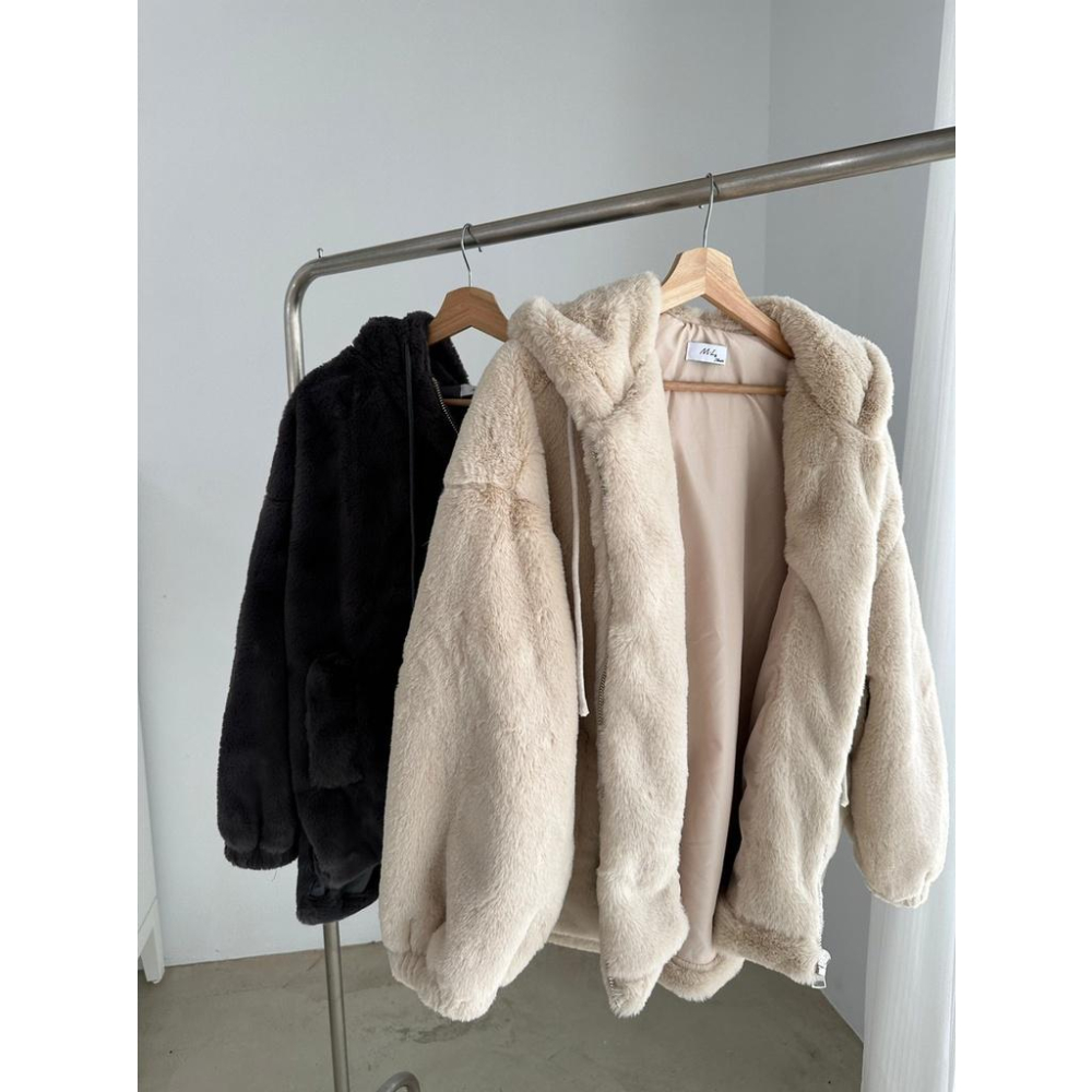 【DOE.FF】新品上市兔毛鋪棉寬鬆外套 （現貨） 毛毛外套 連帽外套 寬鬆外套 保暖外套 鋪棉外套 厚外套 大衣外套-細節圖9