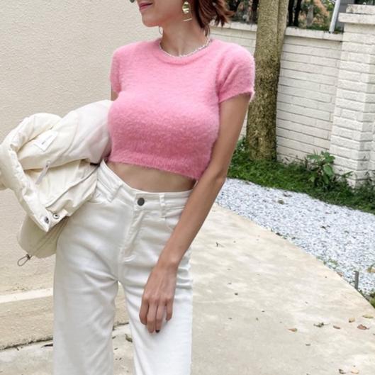 【DOE.FF】水貂毛圓領短版上衣 （現貨） 圓領上衣 短版上衣 短Ｔ 毛毛上衣 女裝 上衣女 辣妹上衣 水貂毛上衣-細節圖4