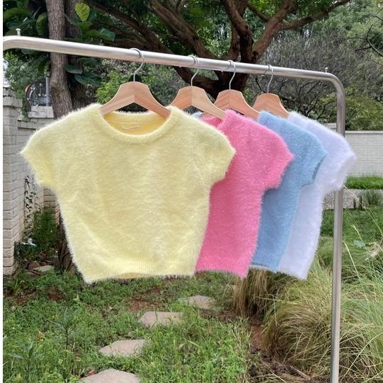 【DOE.FF】水貂毛圓領短版上衣 （現貨） 圓領上衣 短版上衣 短Ｔ 毛毛上衣 女裝 上衣女 辣妹上衣 水貂毛上衣-細節圖5