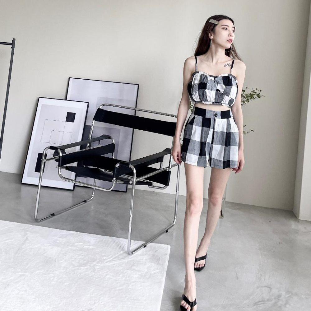 【DOE.FF】 甜鹹格紋細帶套裝 (現+預) 背心女 短版背心 A字短褲 顯瘦套裝 休閒套裝 套裝女 顯瘦短褲-細節圖5