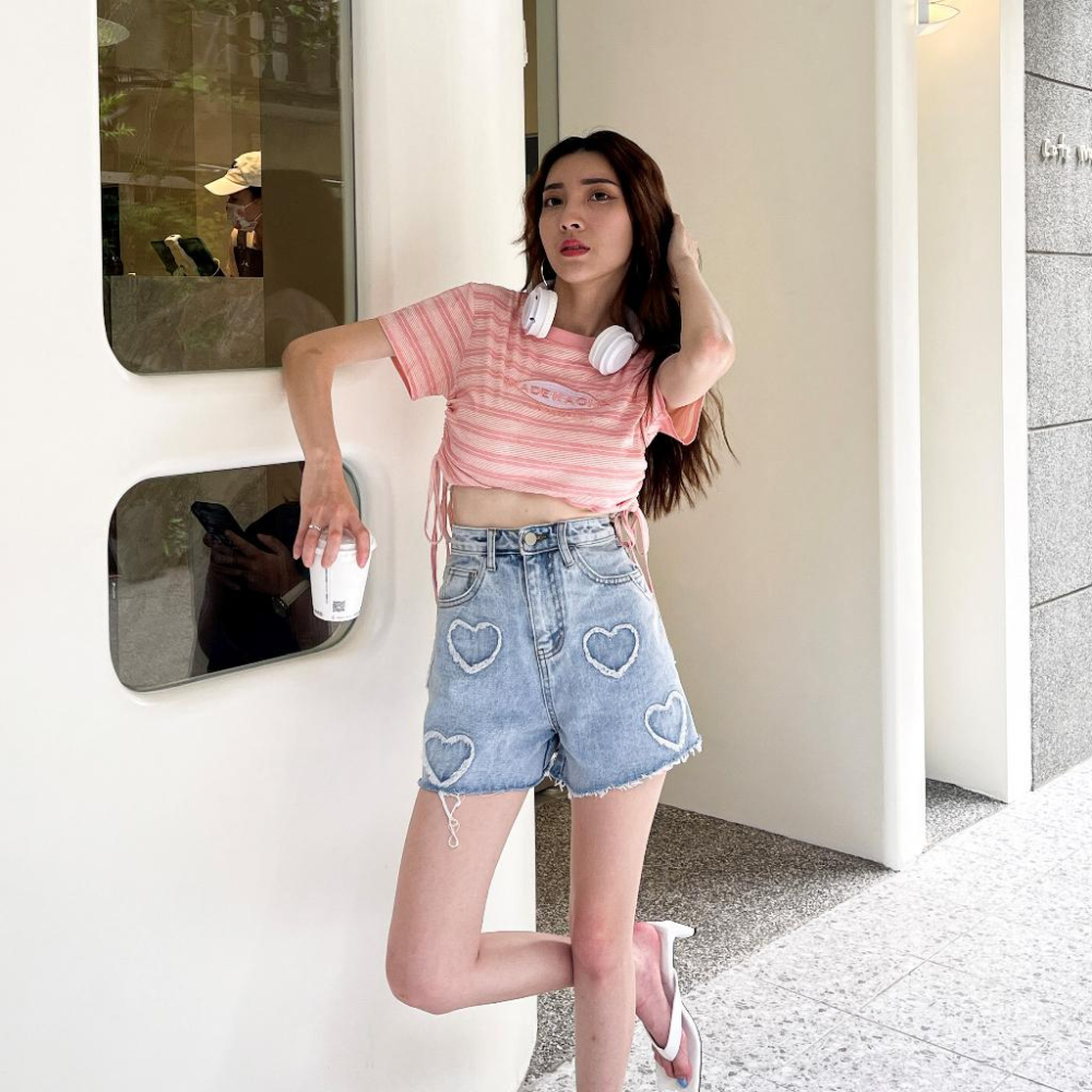 【DOE.FF】 粉色條紋刺繡抽繩短T (現+預) 圓領上衣 短版上衣 棉T 粉色上衣 短袖上衣 上衣女 粉色上衣女-細節圖3