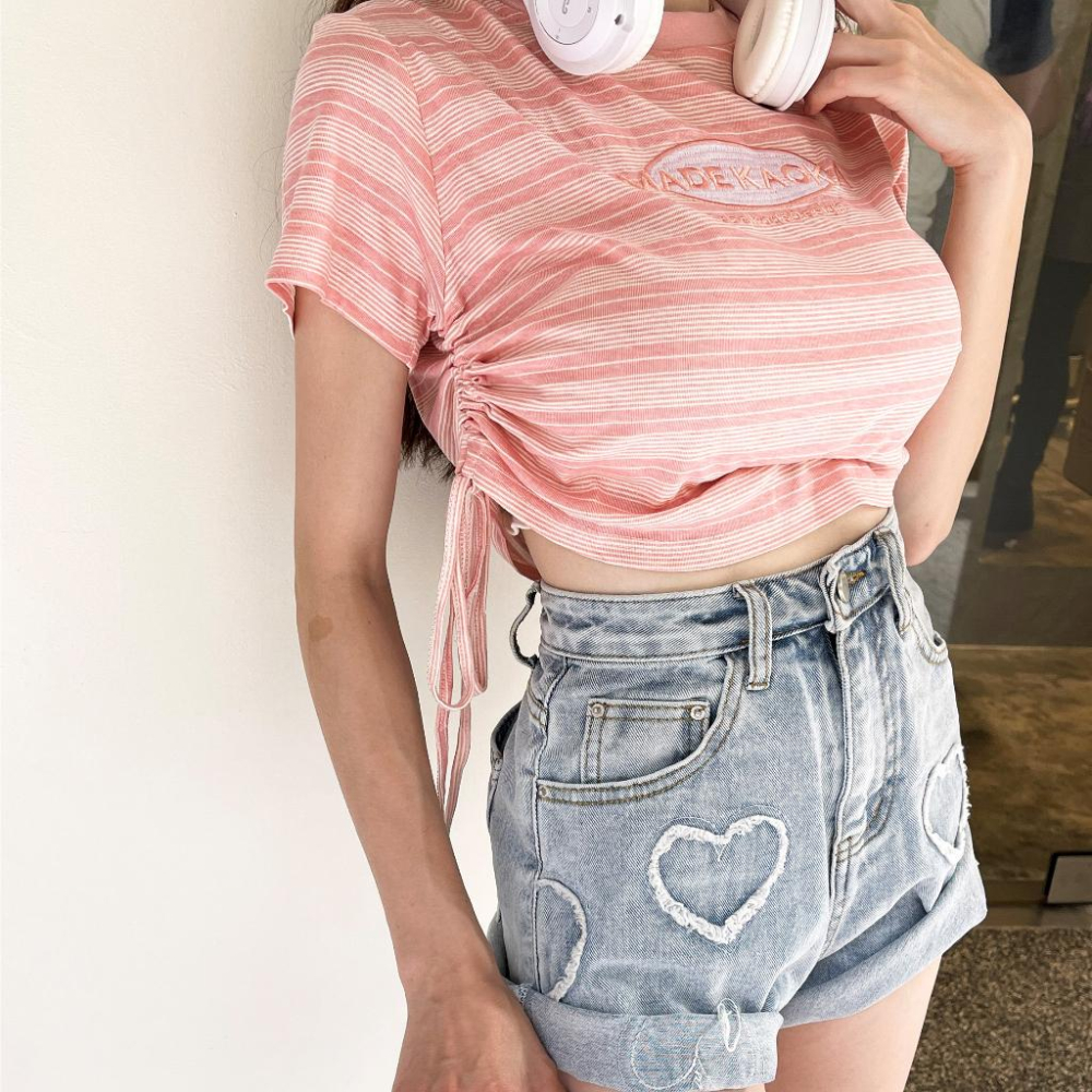【DOE.FF】 粉色條紋刺繡抽繩短T (現+預) 圓領上衣 短版上衣 棉T 粉色上衣 短袖上衣 上衣女 粉色上衣女-細節圖5