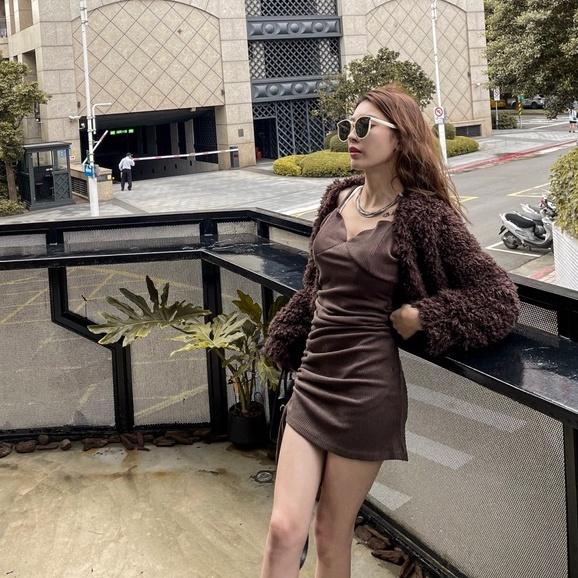 【DOE.FF】好身材抽繩短裝套裝 | 現貨 | 兩件式套裝 短版外套 冬天外套 磨毛洋裝 短洋 辣妹套裝 韓國 韓版-細節圖5