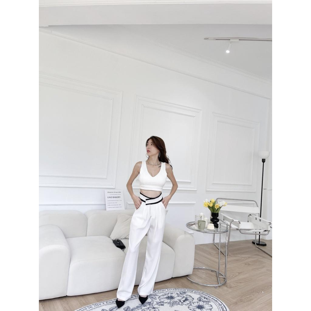 【DOE.FF】自訂款V領Bratop （現貨·福利品） bratop 背心女 辣妹上衣 短版上衣 Ｖ領上衣 短版背心-細節圖8