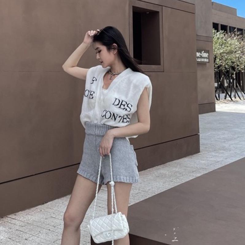 【DOE.FF】墊肩寬鬆毛衣 （現貨） 針織背心 背心外套 毛衣女 背心女 針織毛衣 上衣女 女裝 小香風 針織衫-細節圖6