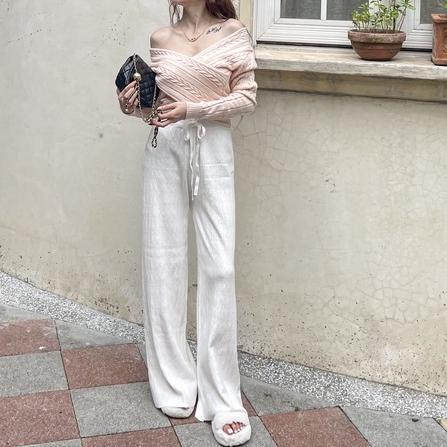 【DOE.FF】純白織紋落地寬褲 （現貨） 針織褲 針織長褲 寬褲 長褲女 顯瘦長褲 發熱褲 高腰長褲 女裝 居家服-細節圖3