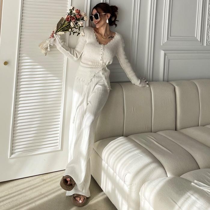 【DOE.FF】純白織紋落地寬褲 （現貨） 針織褲 針織長褲 寬褲 長褲女 顯瘦長褲 發熱褲 高腰長褲 女裝 居家服-細節圖4