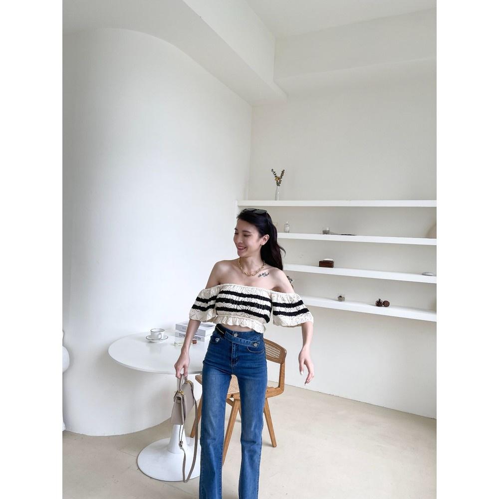 【DOE.FF】荷葉針織一字領上衣 （現貨） 一字領 一字領上衣 露肩上衣 針織上衣 短版上衣 辣妹上衣 女裝 辣妹風-細節圖8