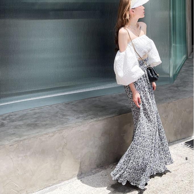 【DOE.FF】碎花百褶飄逸長裙 (現貨) 長裙 高腰長裙 裙子 Ａ字裙 開衩長裙 牛仔短裙 孕婦裝 連身裙 女裝 開衩-細節圖7