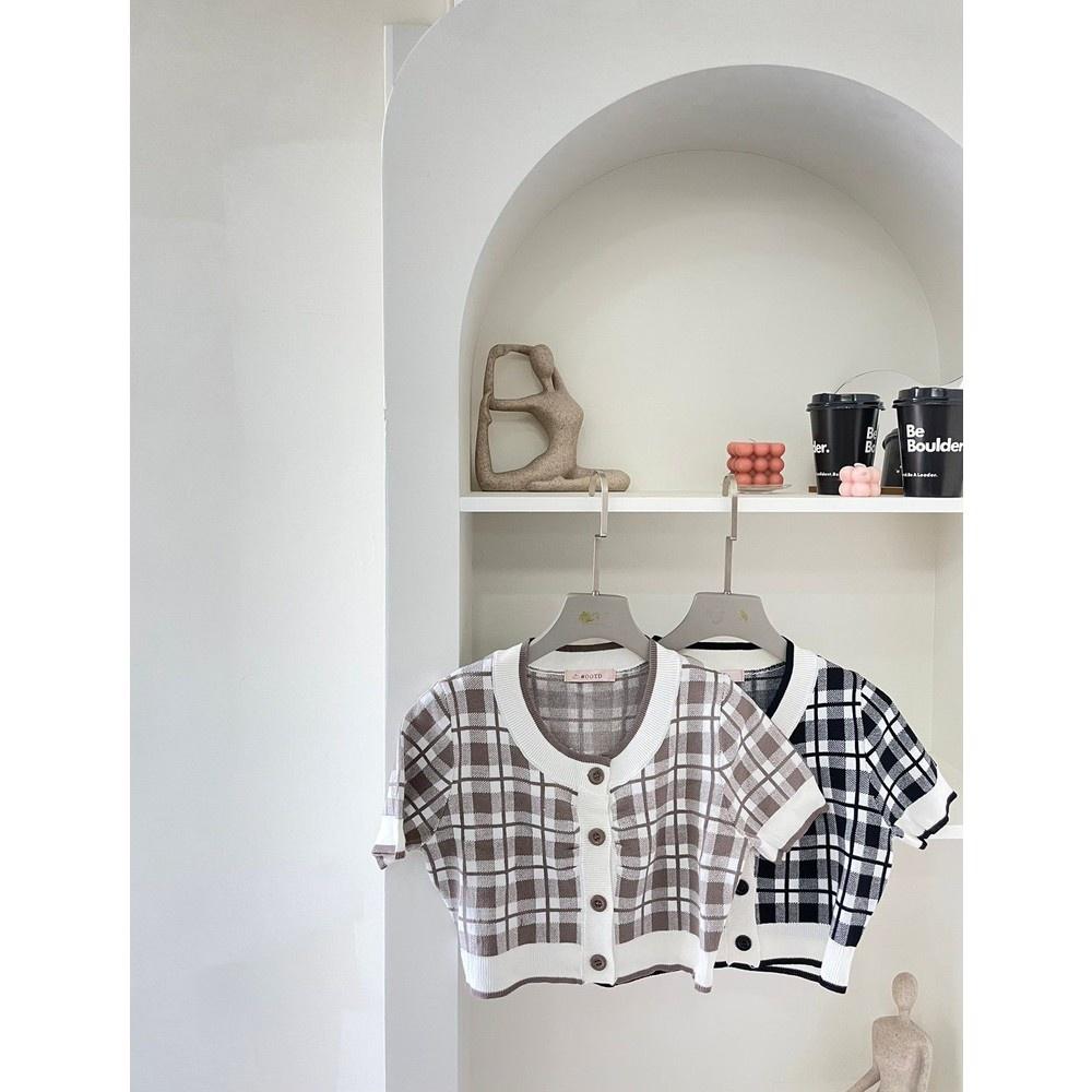 【DOE.FF】針織格子短褲套裝｜現貨｜ 兩件式套裝 短袖上衣 針織短褲 韓國 韓系 韓版 辣妹上衣 OOTD 格紋-細節圖7