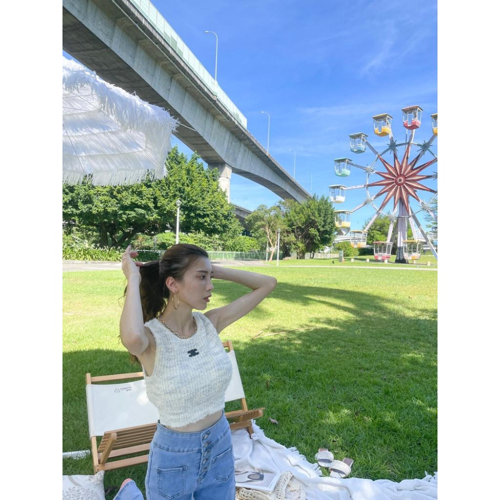 【DOE.FF】立體浮標勾針背心｜現貨｜針織背心 針織上衣 短版上衣 背心女 韓國女裝 削肩背心 ins ootd 女裝-細節圖5