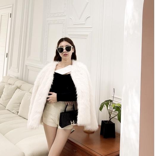 【DOE.FF】名媛皮草鋪棉大衣｜現貨｜毛毛外套 大衣外套 保暖外套 外套女 ＩＮＳ風 辣妹 秋冬女 厚外套 毛毛-細節圖2