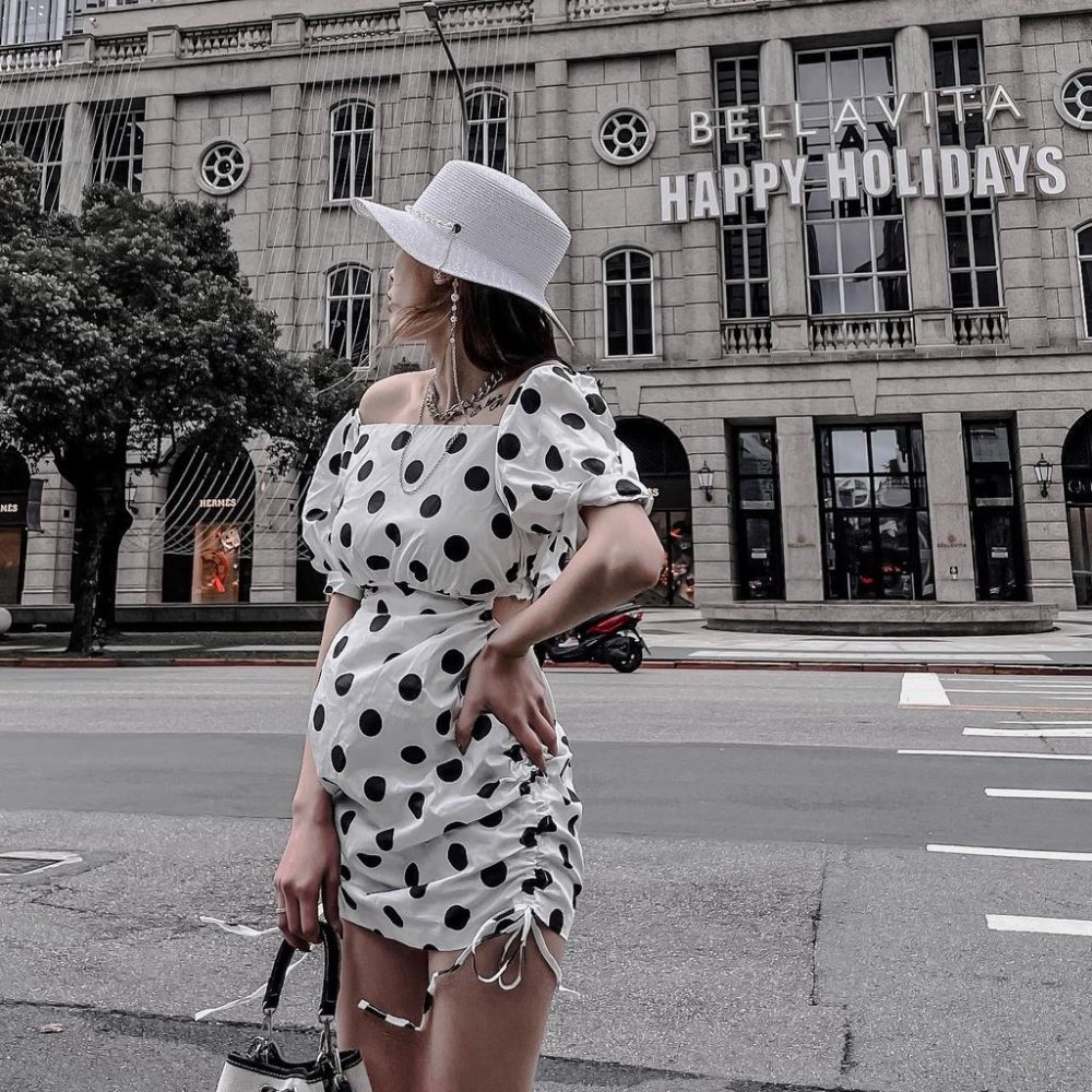 【DOE.FF】甜美風點點抽繩短洋 洋裝 連身裙 一字領 一字領洋裝 親子裝 母女裝 辣妹洋裝 辣妹風 短洋-細節圖2