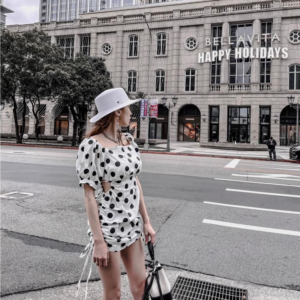 【DOE.FF】甜美風點點抽繩短洋 洋裝 連身裙 一字領 一字領洋裝 親子裝 母女裝 辣妹洋裝 辣妹風 短洋-細節圖3