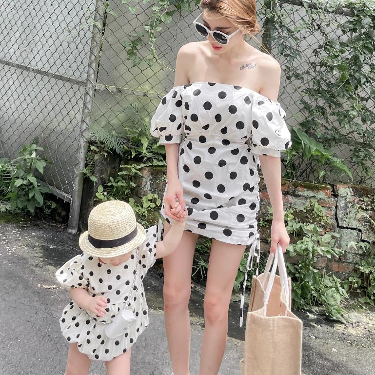 【DOE.FF】甜美風點點抽繩短洋 洋裝 連身裙 一字領 一字領洋裝 親子裝 母女裝 辣妹洋裝 辣妹風 短洋-細節圖4