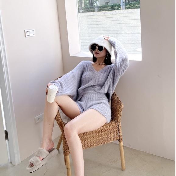 【DOE.FF】韓國貂毛針織2件套｜現貨｜水貂毛 水貂毛套裝 套裝女 v領毛衣 水貂毛短褲 水貂毛上衣 針織毛衣 毛衣女-細節圖4