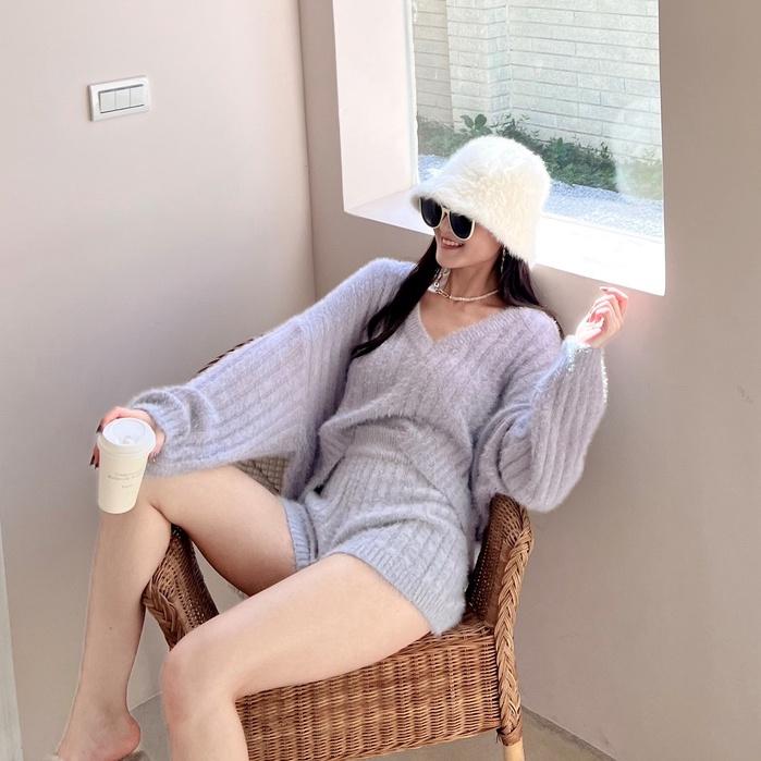 【DOE.FF】韓國貂毛針織2件套｜現貨｜水貂毛 水貂毛套裝 套裝女 v領毛衣 水貂毛短褲 水貂毛上衣 針織毛衣 毛衣女-細節圖5
