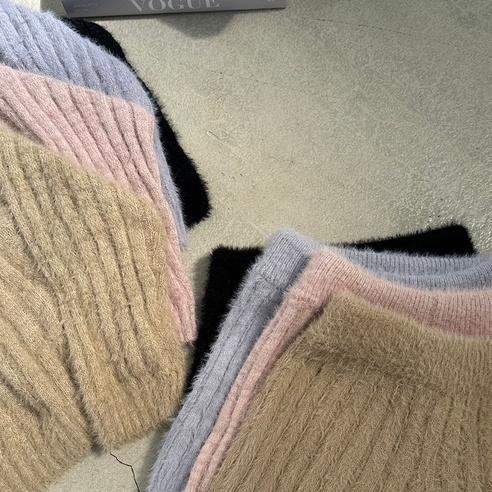 【DOE.FF】韓國貂毛針織2件套｜現貨｜水貂毛 水貂毛套裝 套裝女 v領毛衣 水貂毛短褲 水貂毛上衣 針織毛衣 毛衣女-細節圖9