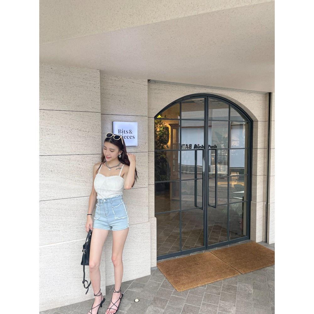 【DOE.FF】鬚邊包臀牛仔短褲 (現貨) 牛仔短褲 短褲女 高腰短褲 闊腿褲 顯瘦短褲 A字短褲 包臀短褲 合身短褲-細節圖7